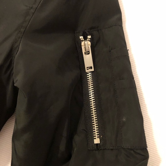 Bomber jacket - Picture 3 of 3